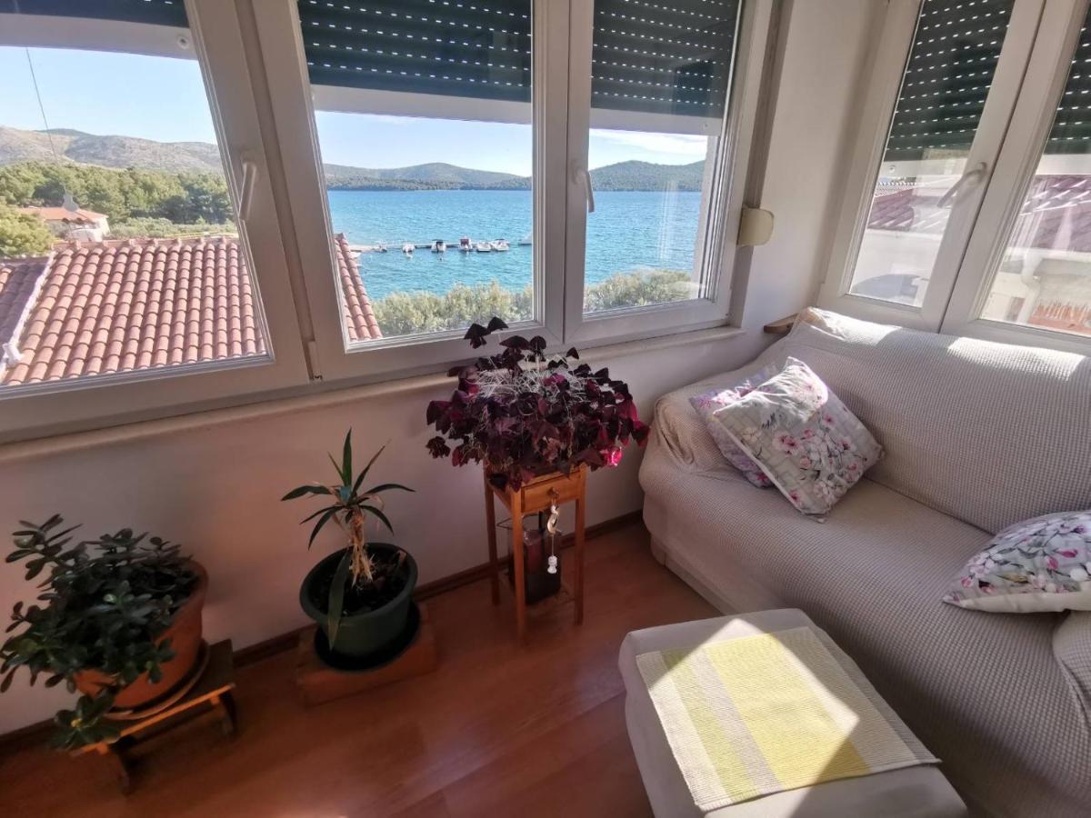 Apartments Luca Жаборич Экстерьер фото